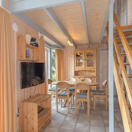 Gemuetliches Mit Garten Und Terrasse Im Hafendorf Mueritz Сasa de vacaciones