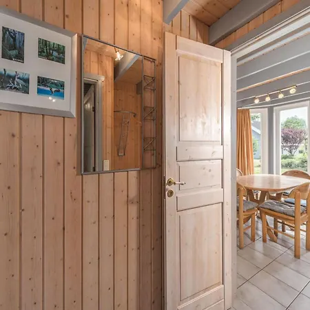 Gemuetliches Mit Garten Und Terrasse Im Hafendorf Mueritz * Rechlin
